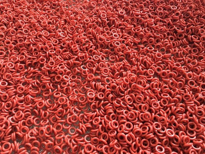 2mm Rubber O Rings Jewelry 10 Inch O Ring Food Grade Silicone Material